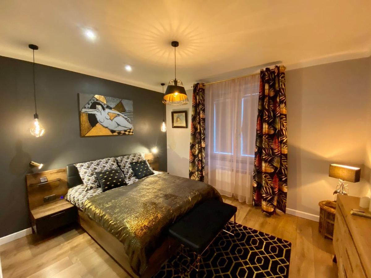 Apartament Golden Art Мелец Екстериор снимка